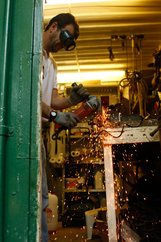 nos hacemos con todo..